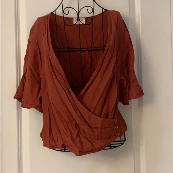 Crop Top - Picture 3 of 4